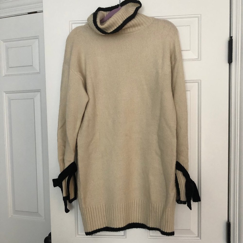 JOA Wrist Tie Sweater Dress